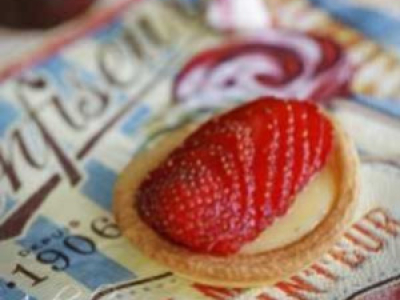 Recette de tartelettes au citron vert et à la fraise