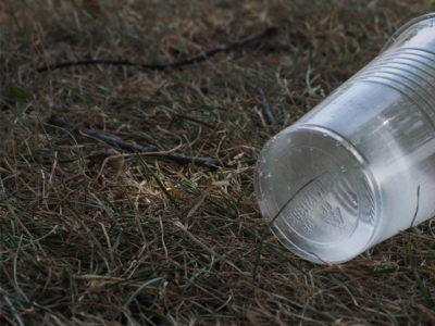 Fin des gobelets en plastique en 2020 : comment s'y préparer ?